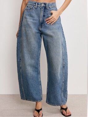 Good American Good Extreme Barrel Leg Jeans Size 4 / 27